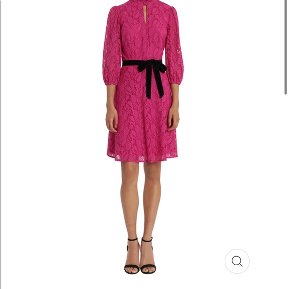 Maggy London Phoebe lace pink fuschia dress with a bow $148 - Picture 4 of 6